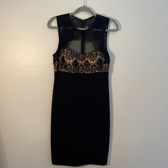 Betsy & Adam Dresses & Skirts - Betsy & Adam black lace mesh textured cocktail dress little black dress size 10